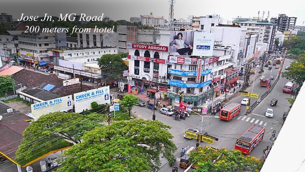 Hotel Archana Inn Kochi Bagian luar foto