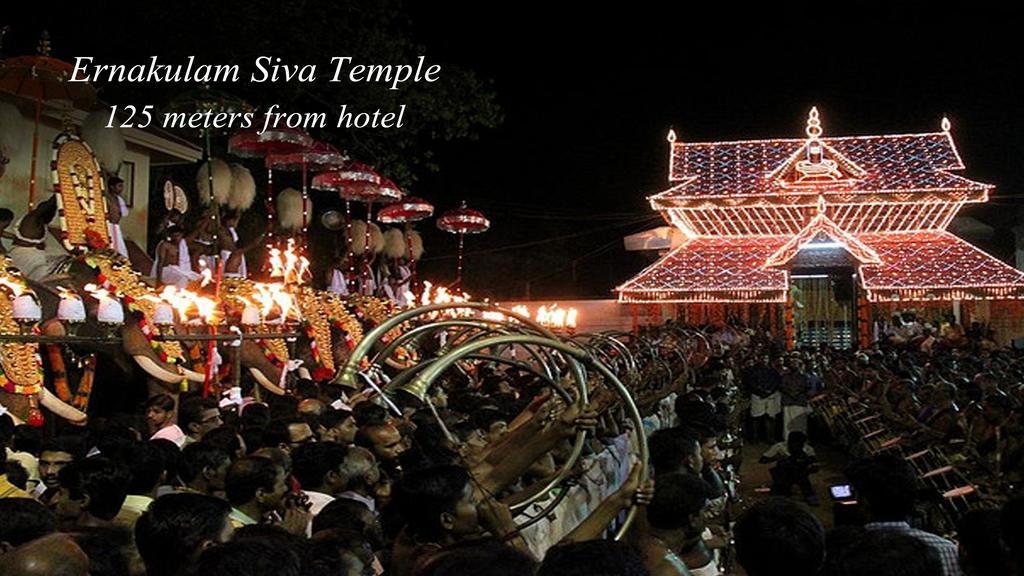 Hotel Archana Inn Kochi Bagian luar foto